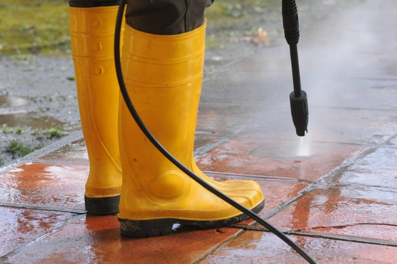 Boost Property Value with Expert Driveway Cleaning Services